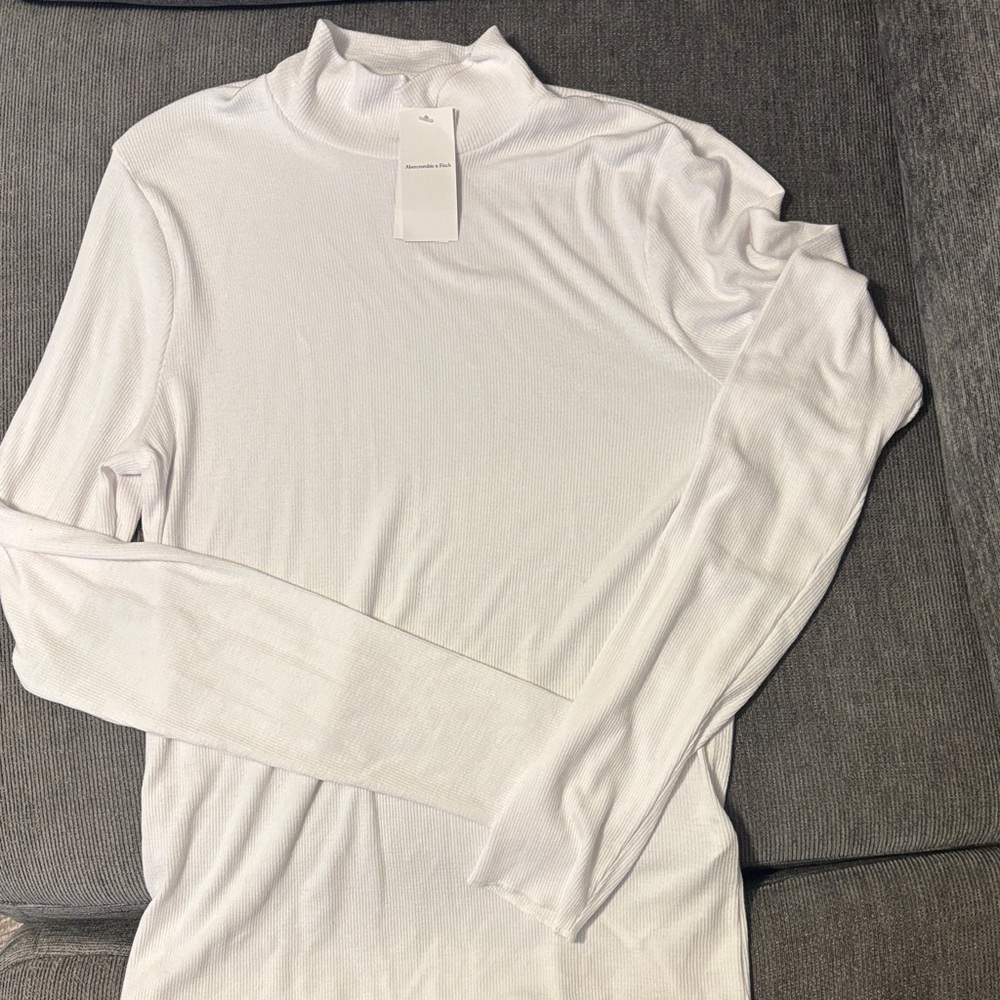 Abercrombie & Fitch White Long Sleeve Tee
